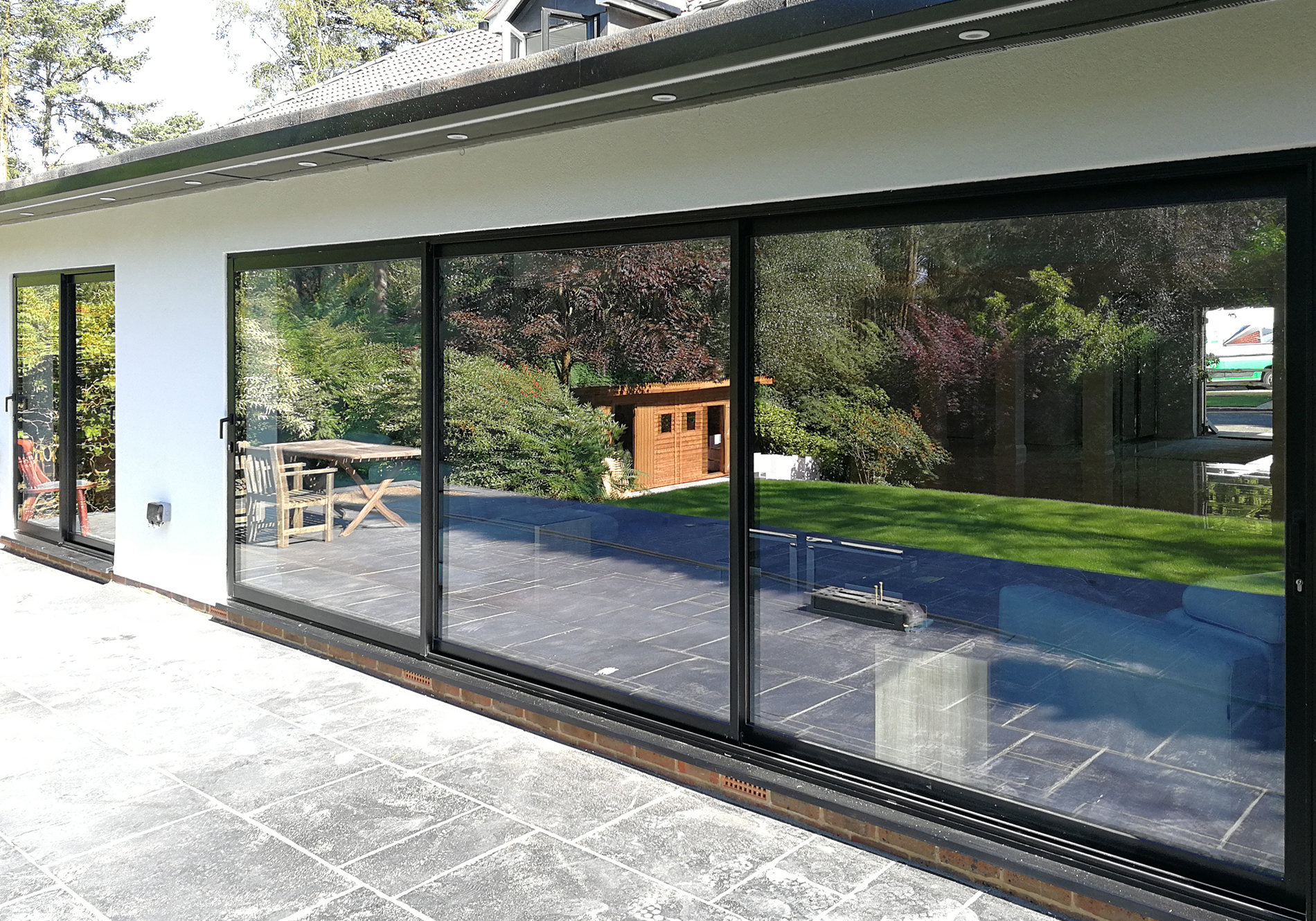 Stunning EdgeGlide Doors for Surrey home Exact Architectural Glazing